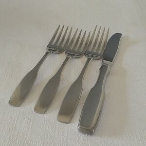 Community Stainless Paul Revere Bundle Of 4 Salad Dinner Forks Knife
